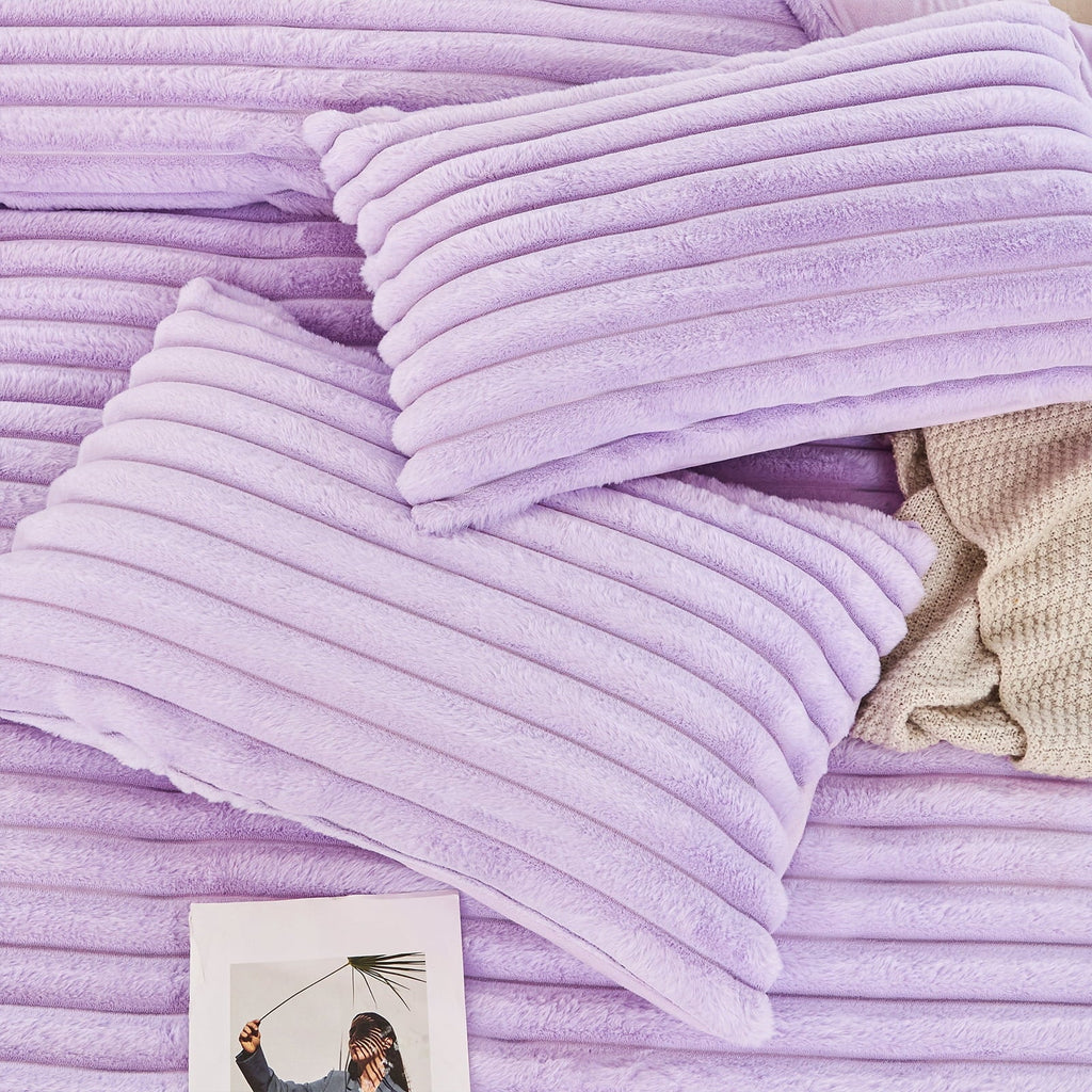 Luxurious Quilted Fleece Twin Comforter Set, Light Purple Super Soft Furry Plush Bedding, Luxury Fluffy Fuzzy Heavy Bed Set for Winter ... - Luxurious Quilted Duvet Cover Set Detail