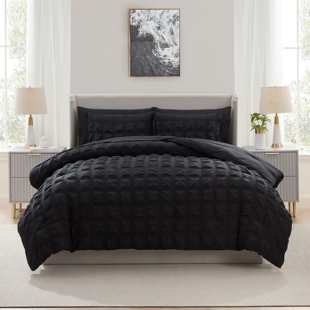 Fluffy Down Alternative Queen Comforter Set, Seersucker Queen Size Comforter Set, 7-Pc All Season Bedding Comforter Set, Black - Hypoallergenic Ultra-Fluffy Quilt for Winter Detail