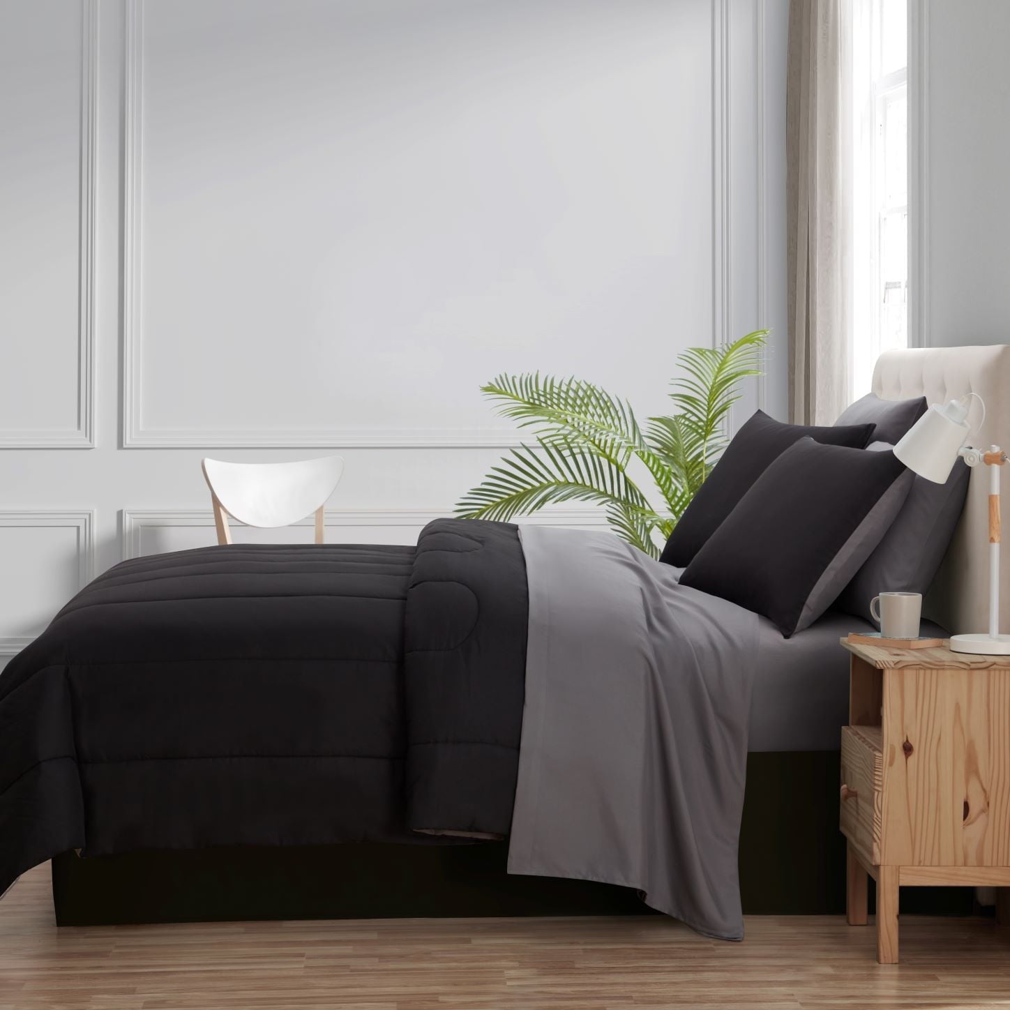 Fluffy Down Alternative 7 Piece Reversible Bed in a Bag Comforter Set with Sheets, Black, King - Luxurious Quilted Duvet Cover Set Detail