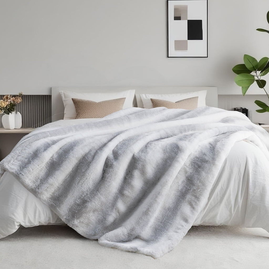 Decorative Knitted Luxury Faux Fur Throw Blanket for Bed Super Thick Warm Fuzzy Blankets for Bedroom Living Room, 60" x 80", White - Cozy Fleece Throw Blanket for Couch & Bed Detail