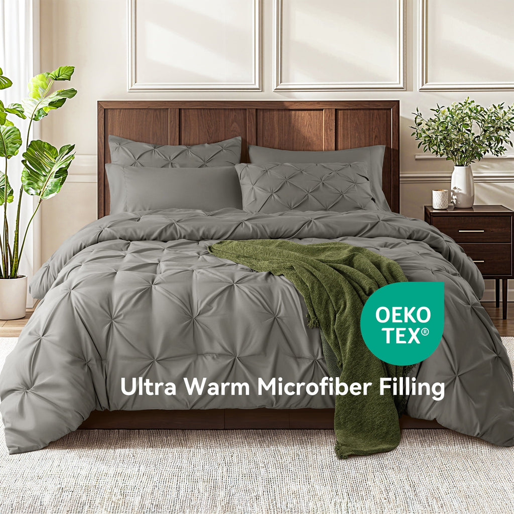 Hypoallergenic Cloud Queen Comforter Set, 7 Pieces Bedding Sets for All Season, Bed in a Bag with Pleated Comforter - Flat Sheet & Fitted ... - Cloud-Like Soft Lightweight Bed Comforter Detail