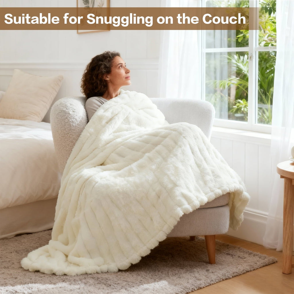 Decorative Knitted White Fleece Throw Blanket for Couch, Super Soft Cozy Blankets and Throws, Decorative Fleece Blankets for Women Men G... - Cozy Fleece Throw Blanket for Couch & Bed Detail
