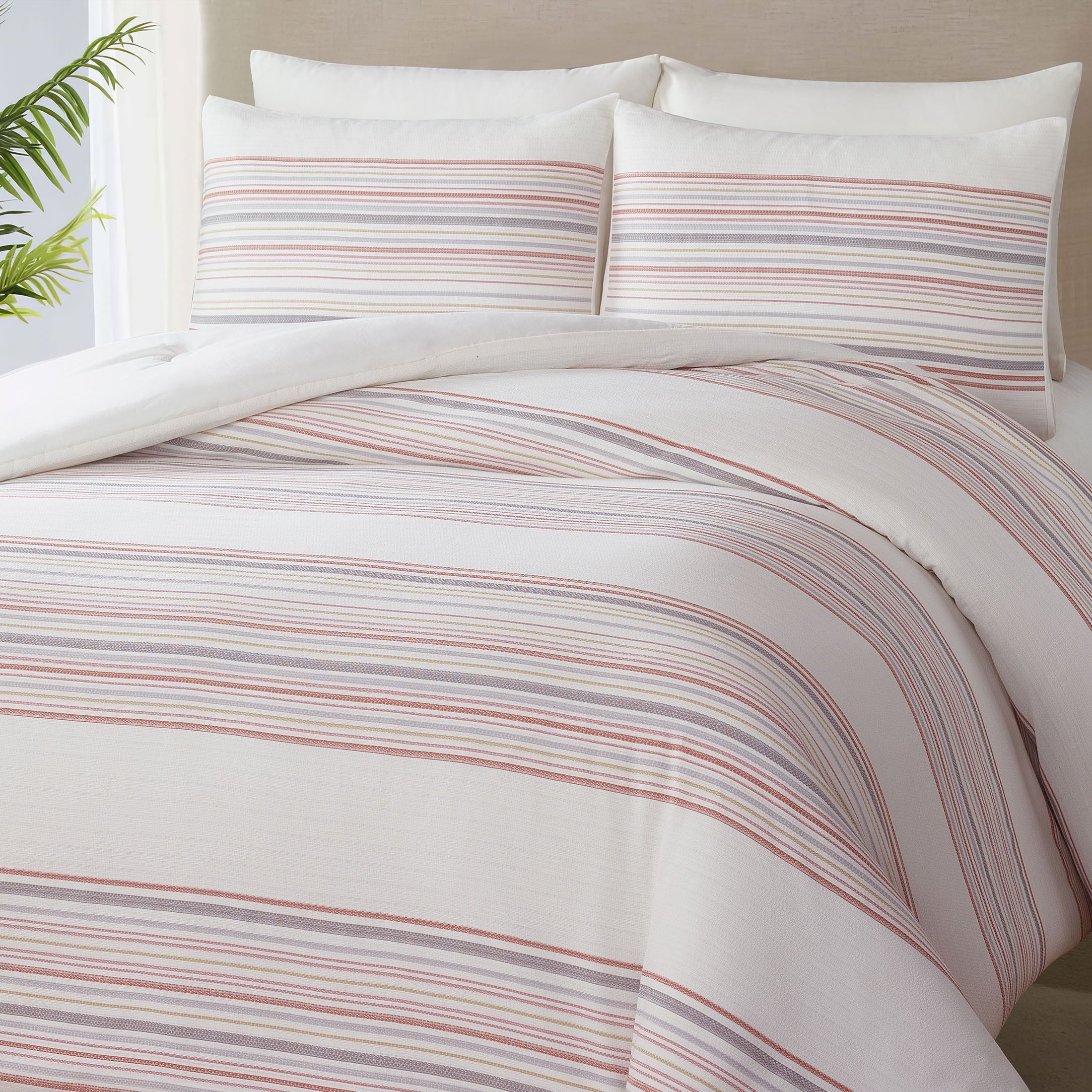 Luxurious Quilted 3-Piece Red Yarn Dye Stripe Comforter Set, Full/Queen - All-Season Down Alternative Comforter Insert Detail