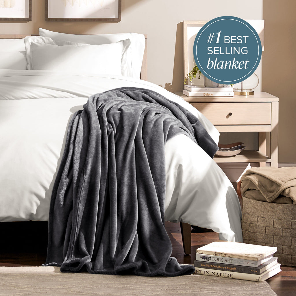 Super Soft Flannel Microplush Fleece Blanket - 300 GSM - Fuzzy Microfleece - Soft & Plush - Full/Queen, Gray - Cozy Fleece Throw Blanket for Couch & Bed Detail