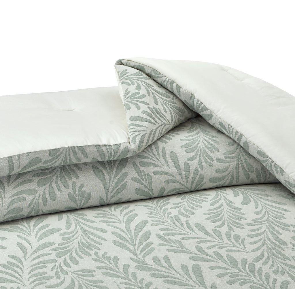 All-Season Botanical 3-Piece Comforter Set, Green, Full Queen, All Ages - All-Season Down Alternative Comforter Insert Detail