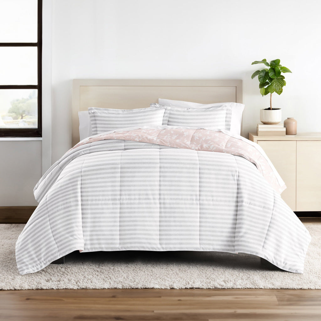 Heavyweight Warmth All Season Ultra Soft Comforter Set Lightweight Bedding in Pressed Flowers for Full/Queen Size - Cloud-Like Soft Lightweight Bed Comforter Detail