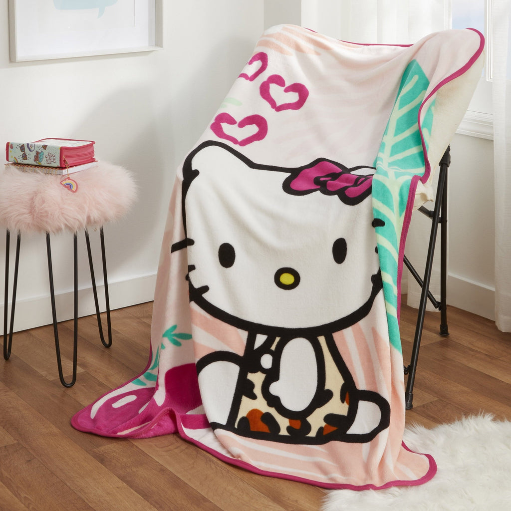 Super Soft Flannel Kids Pink White Print Fleece Throw Blanket, 46 x 60 - Cozy Fleece Throw Blanket for Couch & Bed Detail