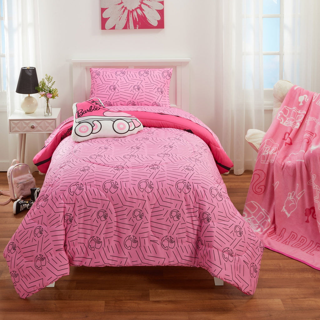 Luxurious Quilted Kids 2 Piece Pink Black Chevron Reversible Comforter and Pillowcase set, Twin/full - Cloud-Like Soft Lightweight Bed Comforter Detail
