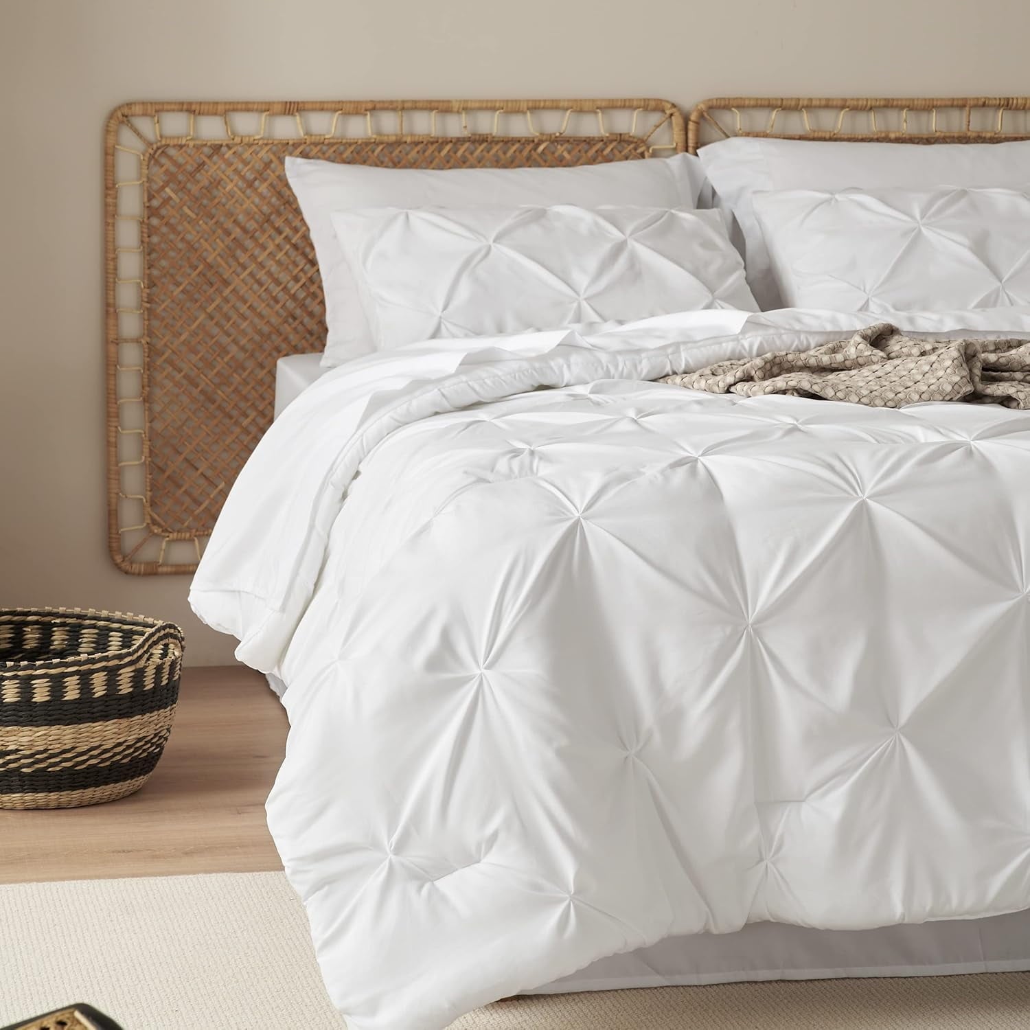 All-Season White Queen Comforter Set- 7 Pieces Pintuck Bedding Set with Comforters, Sheets, Pillowcases & Shams - Hypoallergenic Ultra-Fluffy Quilt for Winter Detail