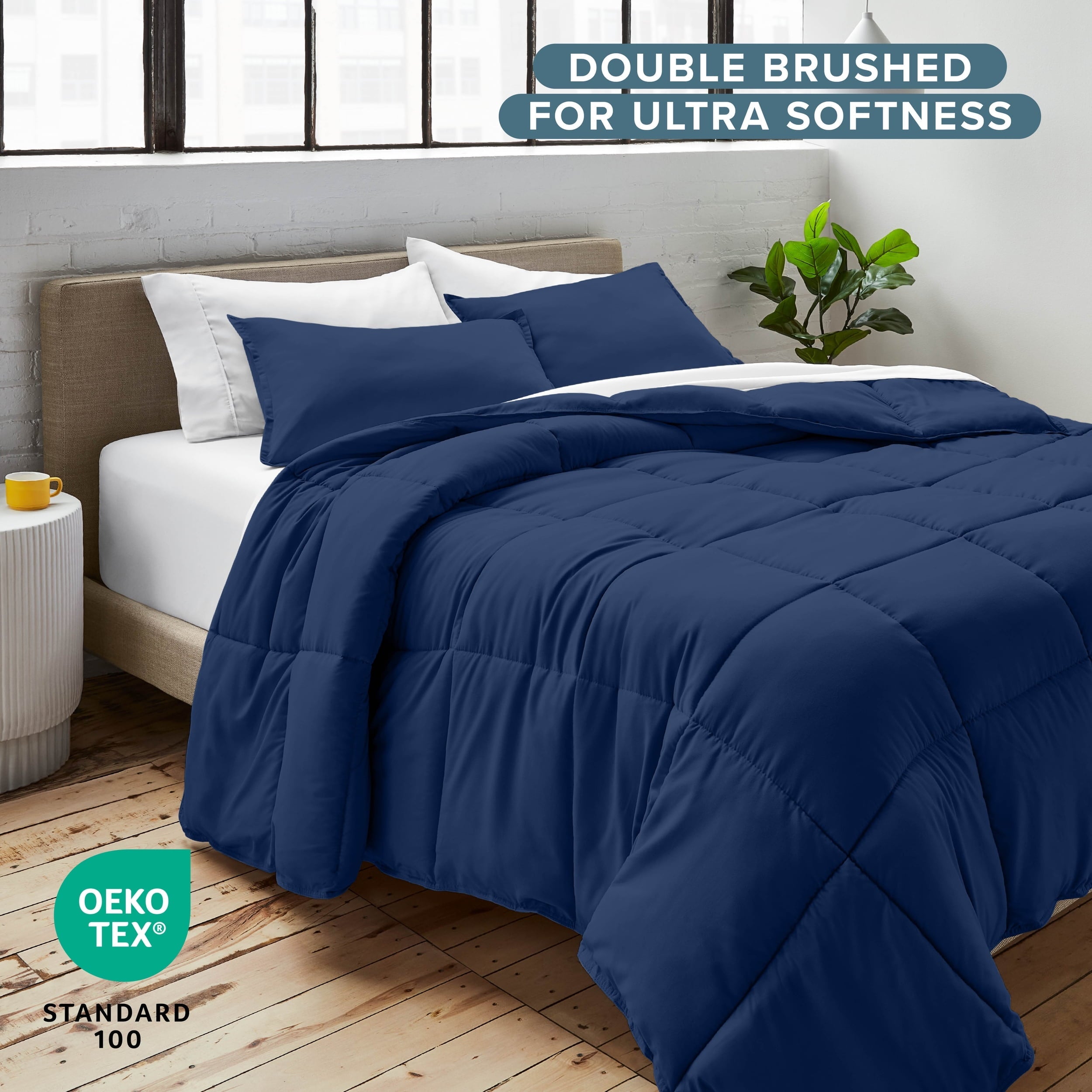 Luxurious Quilted Down Alternative Comforter Set - 3-Pieces - All Seasons - Queen, Dark Blue - Cloud-Like Soft Lightweight Bed Comforter Detail