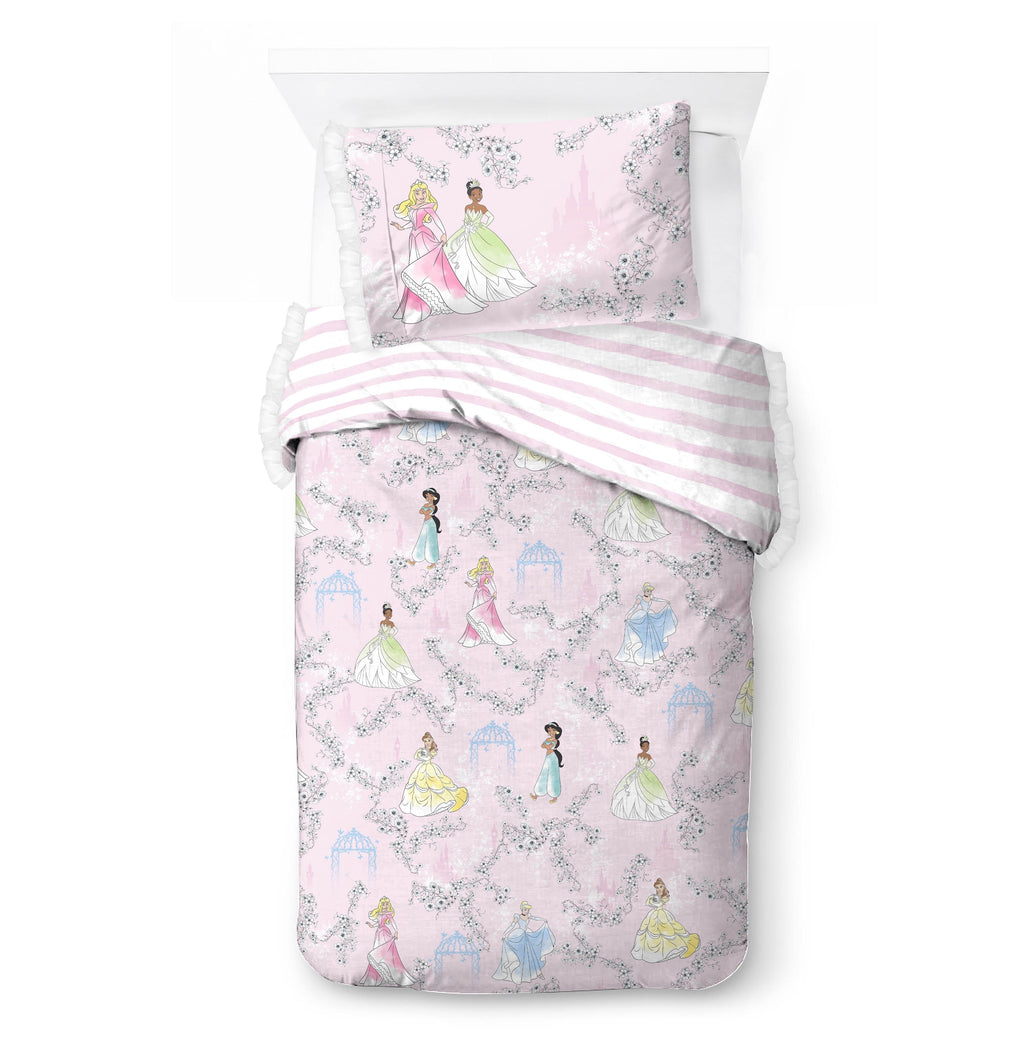All-Season Princess Floral Gardens 2-Piece Twin/Full Reversible Comforter Set, Polyester Microfiber, Pink & White - All-Season Down Alternative Comforter Insert Detail