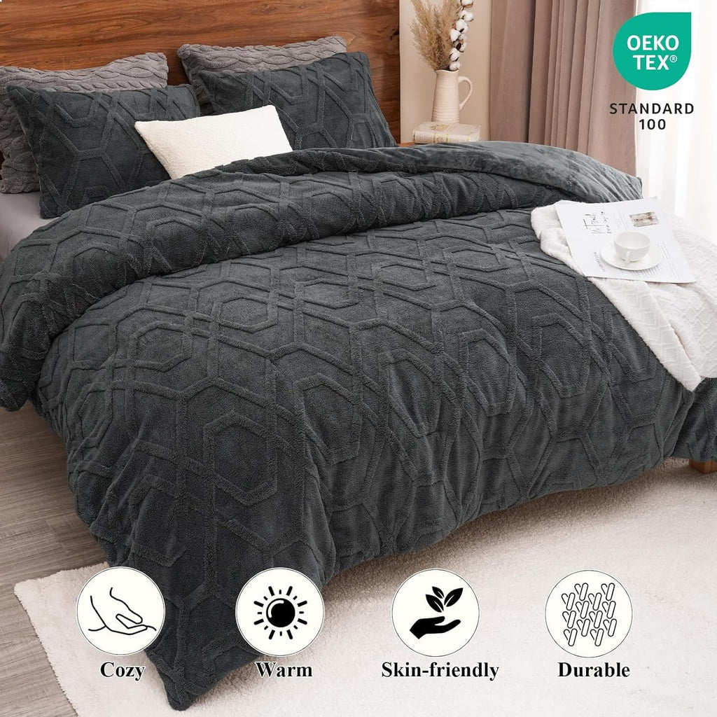 Fluffy Down Alternative Warm Sherpa Fleece Queen Comforter Set, 3D Tufted Fluffy Dark Grey Bedding for Winter, Soft 3 Pieces Shaggy Bed Set, ... - All-Season Down Alternative Comforter Insert Detail