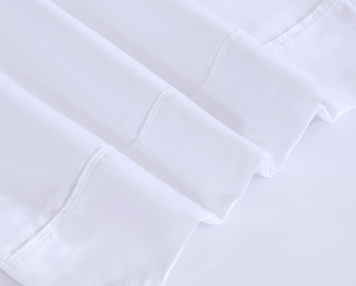 Breathable Luxury Set - Luxurious Silky Soft Microfiber Bedding - Cozy & Comfy - 15 inch Deep Pocket (Fits up to 17") Hotel Bed - 4 Pcs... - Luxury Bed Sheet Set with Deep Pockets Detail