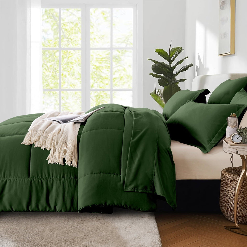 Fluffy Down Alternative Queen Comforter Set Forest Green Bed in a Bag Queen Size 7 Pieces Soft Bed Set Lightweight Microfiber Green Bedding C... - Hypoallergenic Ultra-Fluffy Quilt for Winter Detail