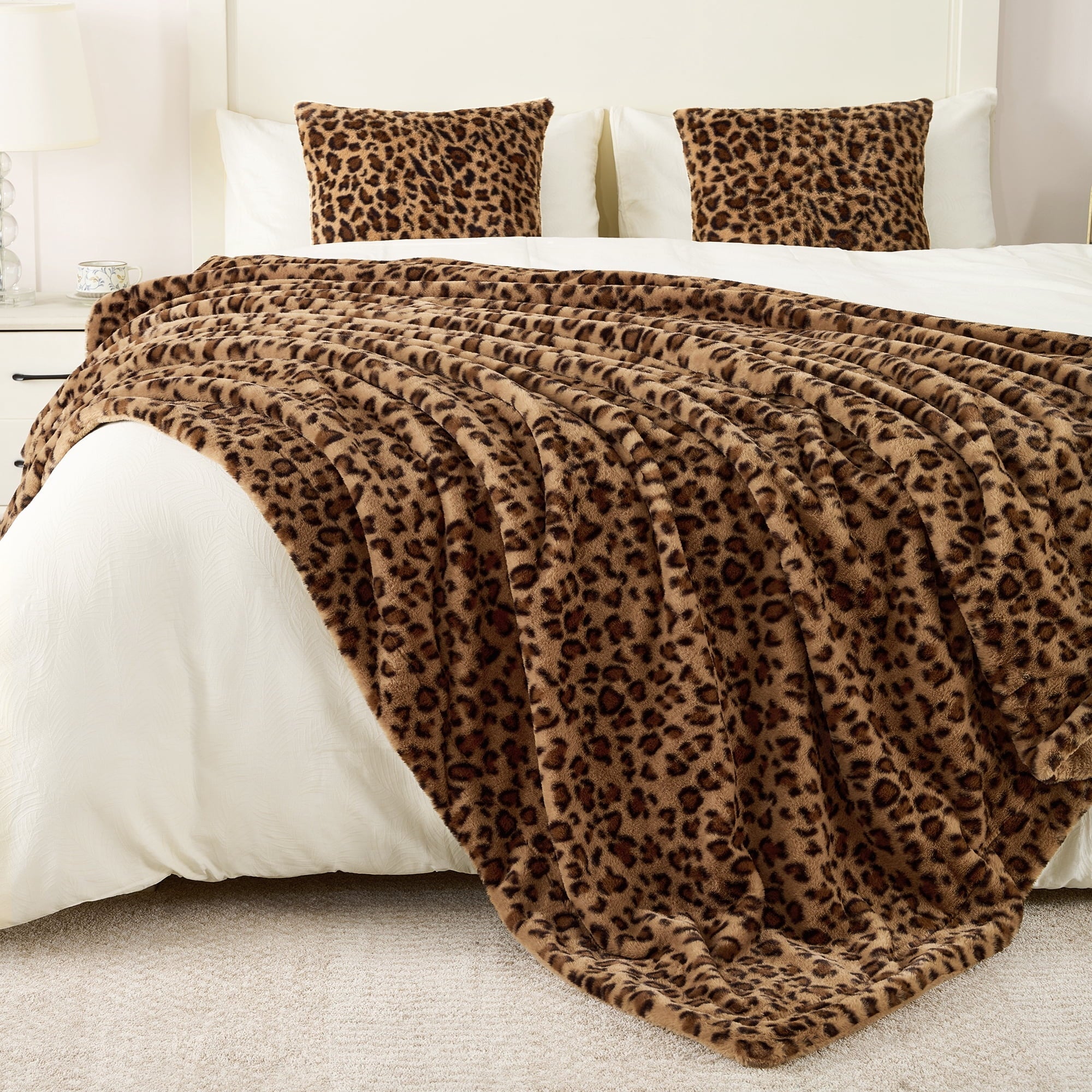 Decorative Knitted Leopard Print Throw Blanket Soft Cozy Fluffy Plush Cheetah Print Blanket for Home Decor,50"x60",Brown - Lightweight Plush Warm Blanket for All Seasons Detail