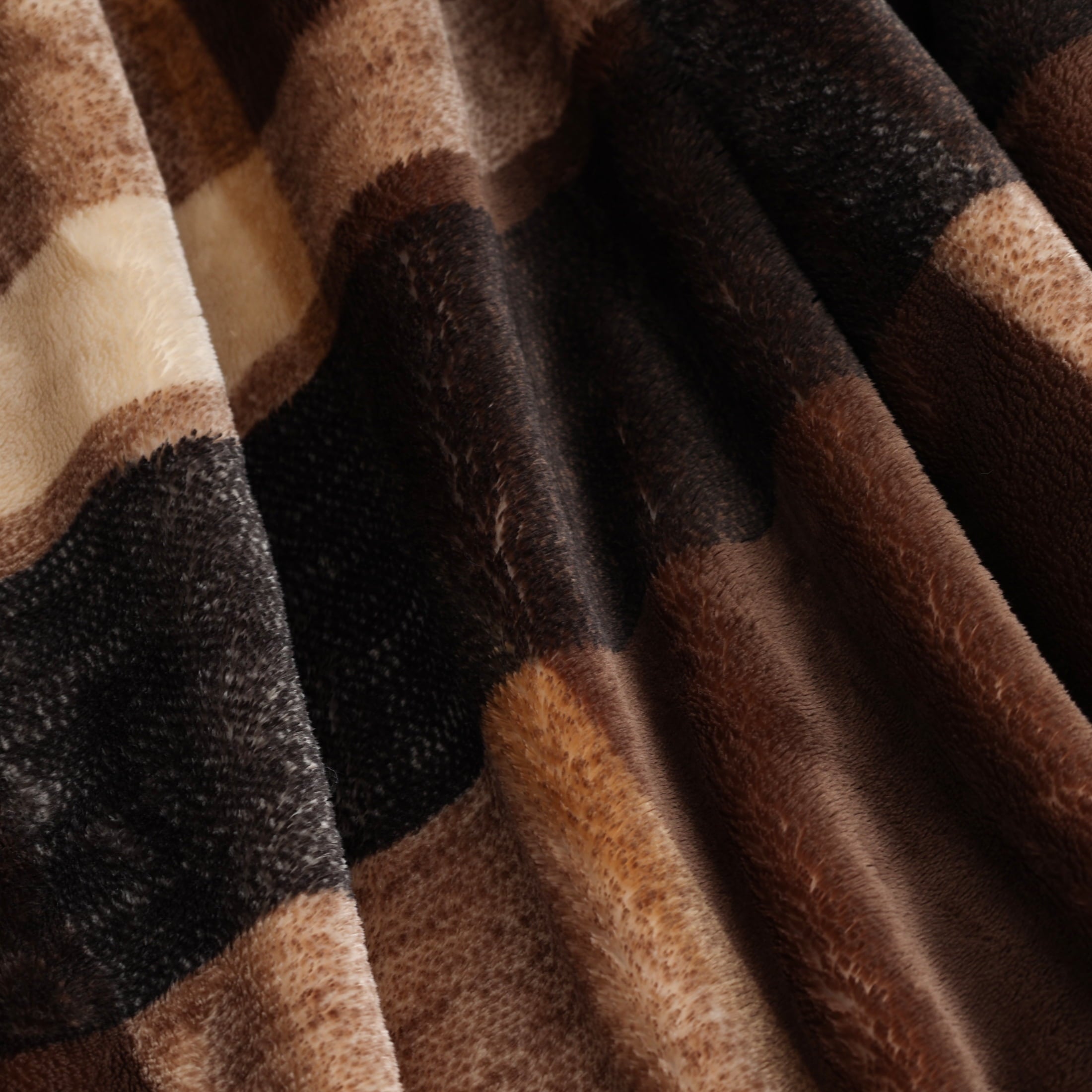 Lightweight Warm Printed Velvet Plush Super Soft Throw Blanket, Oversized, Shelton Brown Plaid - Cozy Fleece Throw Blanket for Couch & Bed Detail