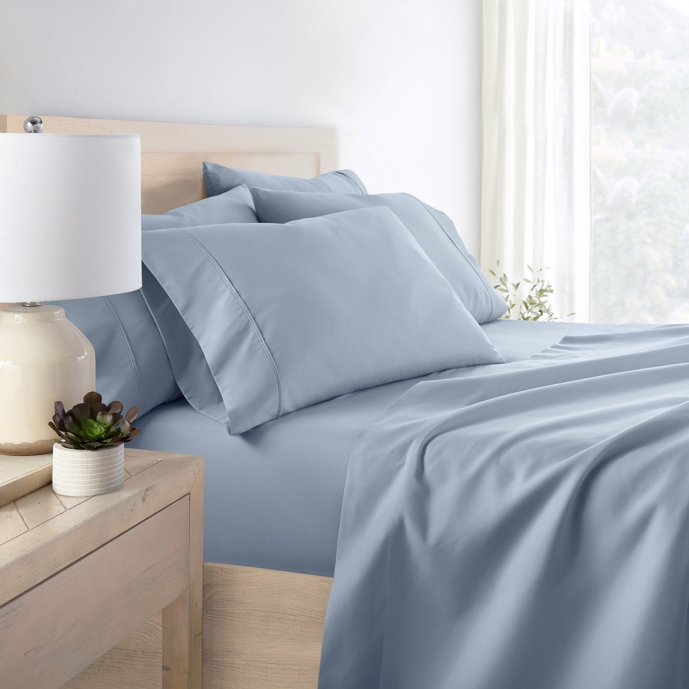 Ultra-Soft Queen, Light Blue Solid Microfiber 6 Piece Bed Sheet Set - Breathable Egyptian Cotton Flat & Fitted Sheets Detail