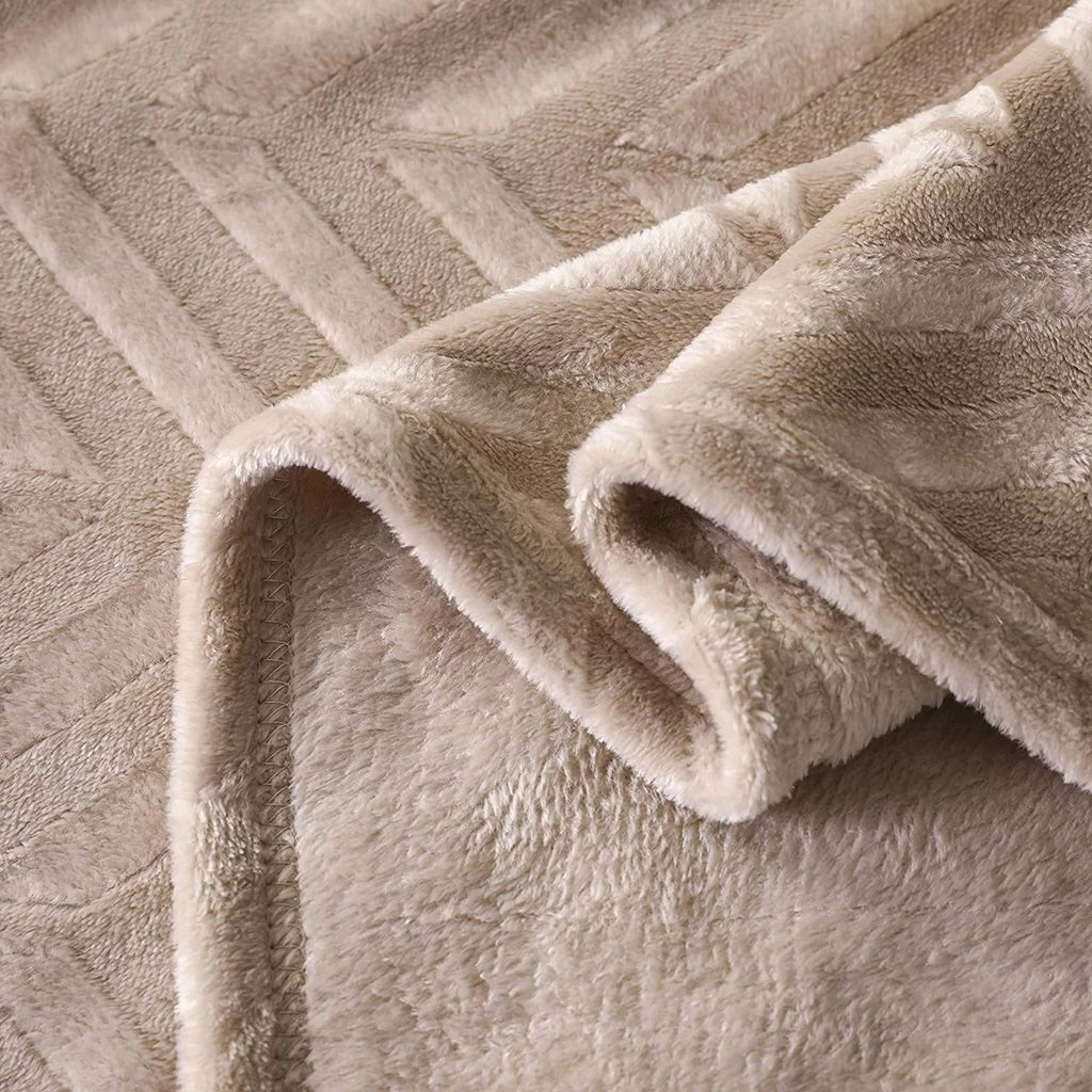 Super Soft Flannel Soft Flannel Fleece Lightweight 50"x60" Throw Blanket, Brushed Chevron Design Fluffy Plush Cozy Blanket for All Seaso... - Lightweight Plush Warm Blanket for All Seasons Detail