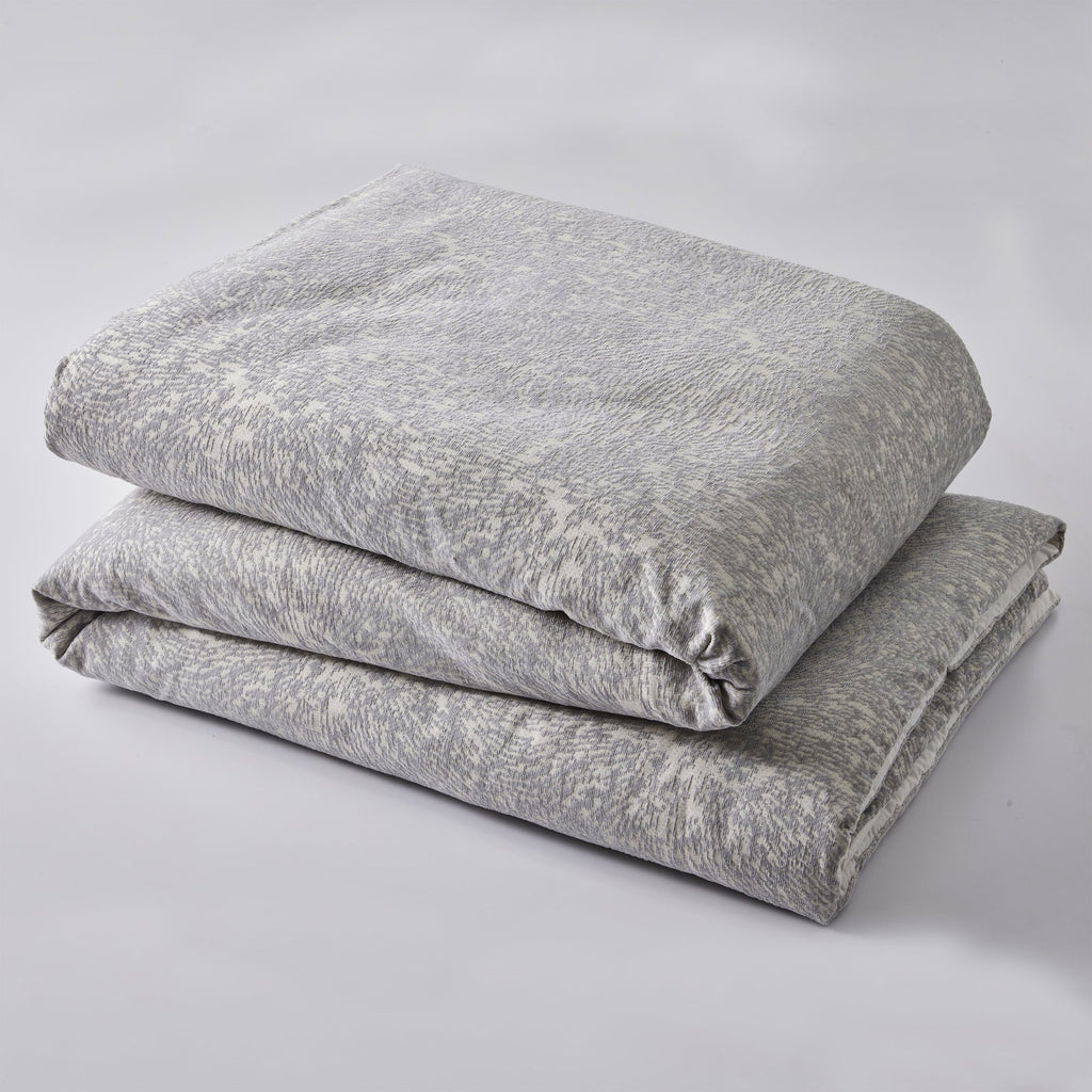 Heavyweight Warmth Better Homes & Garden Grey Chenille 3-Piece Comforter Set, Full/Queen, All Ages - Luxurious Quilted Duvet Cover Set Detail