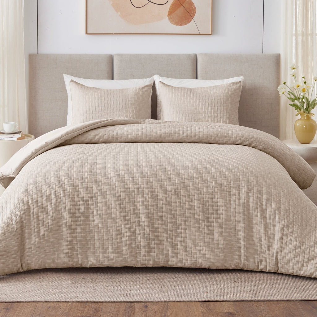 Fluffy Down Alternative 3-Piece Jacquard Braid Ultra Soft King Comforter Set, Luxury Reversible Microfiber Oversized Comforters Bedding Set w... - All-Season Down Alternative Comforter Insert Detail