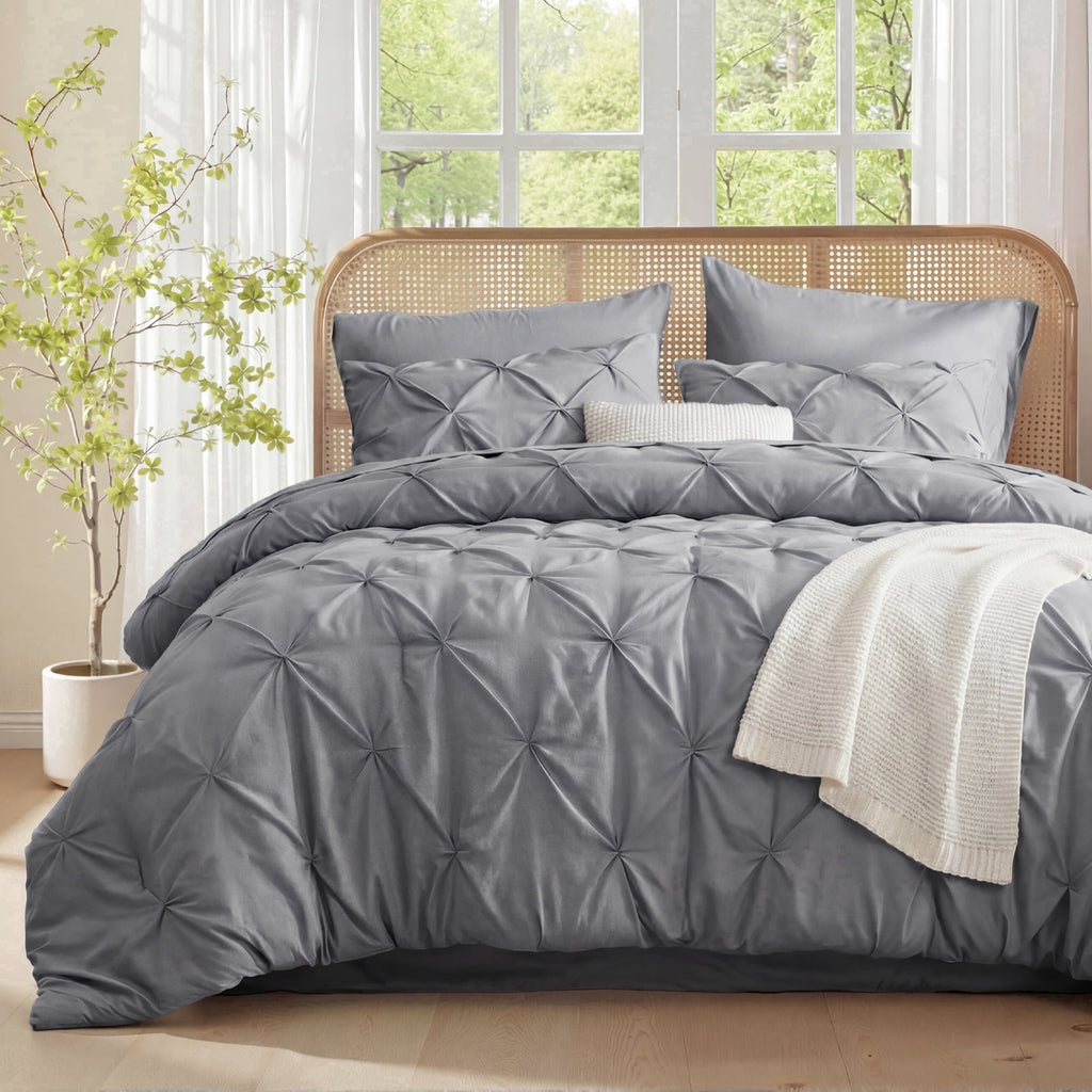 Hypoallergenic Cloud Queen Comforter Set Grey, Bed in a Bag Queen Size Bedding, 7 Pieces Pinch Pleat All Season Comforter - Cloud-Like Soft Lightweight Bed Comforter Detail