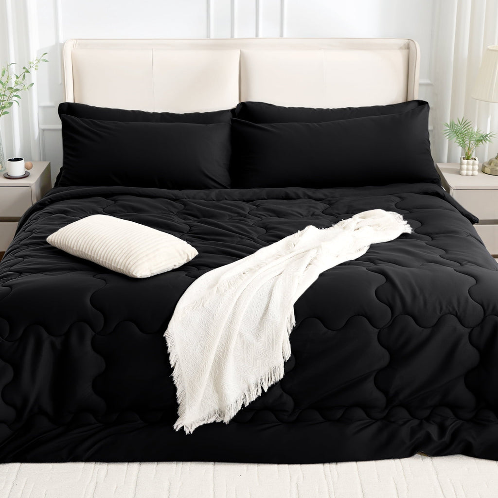 Hypoallergenic Cloud 7 Pieces Comforter Set Full，Bed in A bag，All Seasons Bedding sets with Comforter,Fitted Sheet,Flat Sheet,Pillowcases ... - Cloud-Like Soft Lightweight Bed Comforter Detail