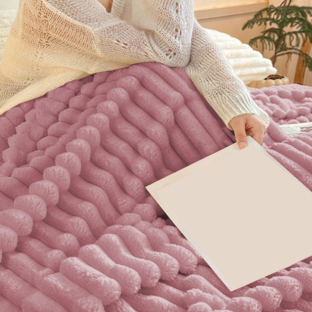 Super Soft Flannel Faux Fur Throw Blanket for Couch, Soft and Thick Double Layer Throw Blanket, Lightweight Plush Fuzzy Luxury Winter Bl... - Lightweight Plush Warm Blanket for All Seasons Detail