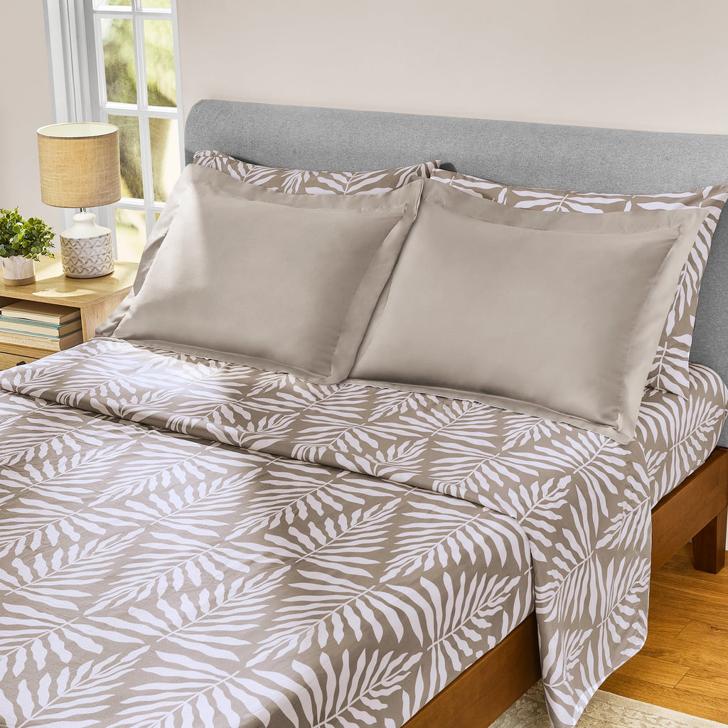 Fluffy Down Alternative All in One Reversible Comforter and Sheet Set- 7 Piece, Queen, Beige Palm - Luxurious Quilted Duvet Cover Set Detail