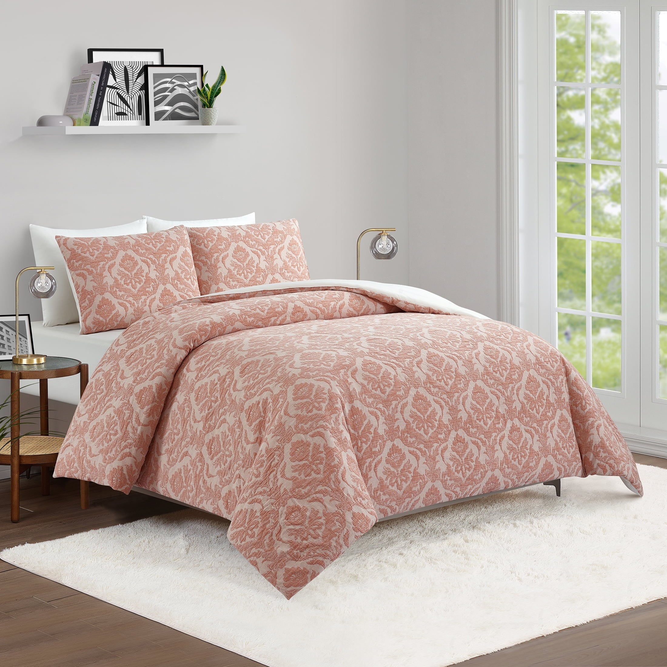 Luxurious Quilted Woven Damask 2-Piece Comforter Set, Blush, Full Queen, All Ages - All-Season Down Alternative Comforter Insert Detail
