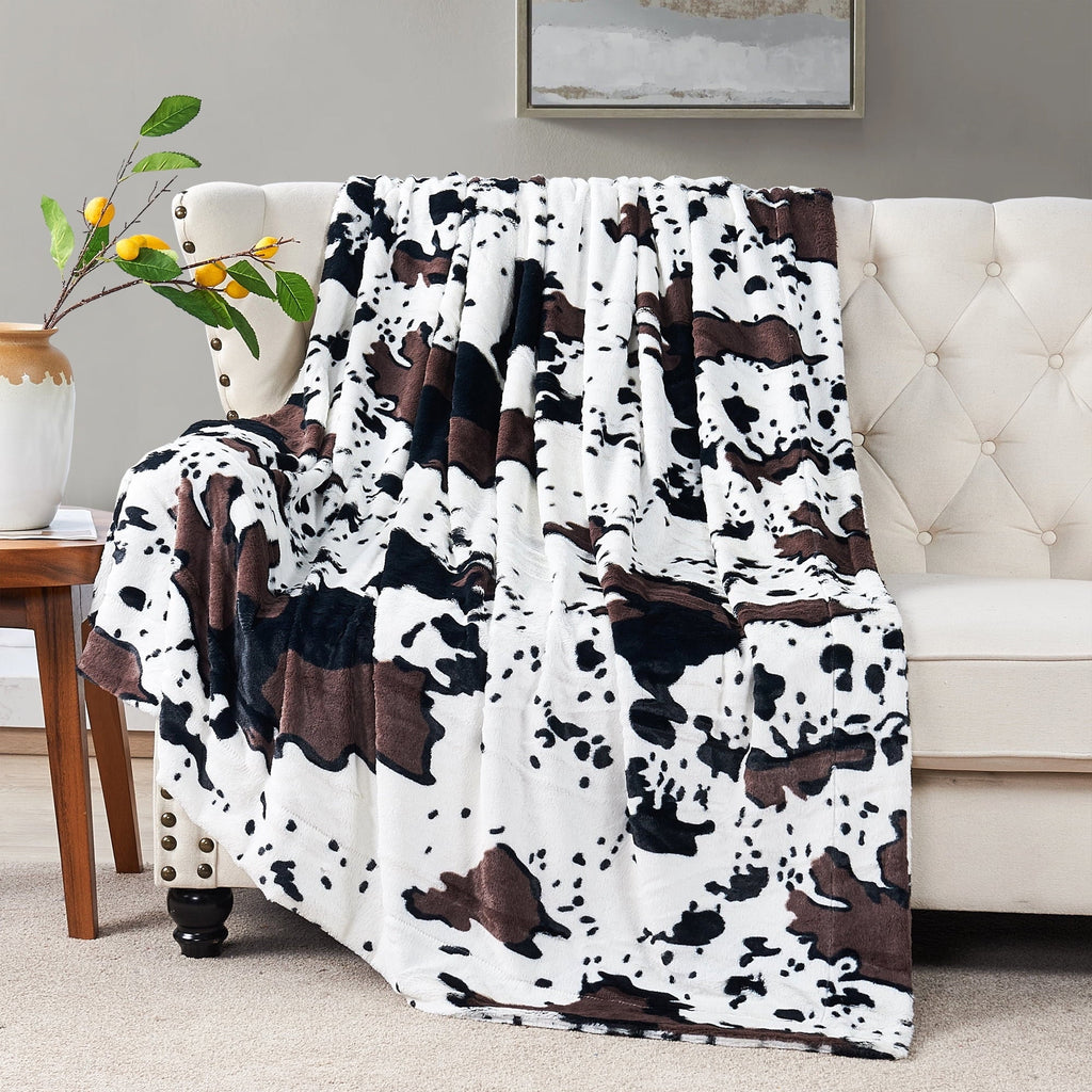 Lightweight Warm Cow Print Double Sided Faux Fur Throw Blanket, Soft Cozy Fuzzy Black and White Throw, 50x60 inches - Super Soft Reversible Sherpa Flannel Blanket Detail