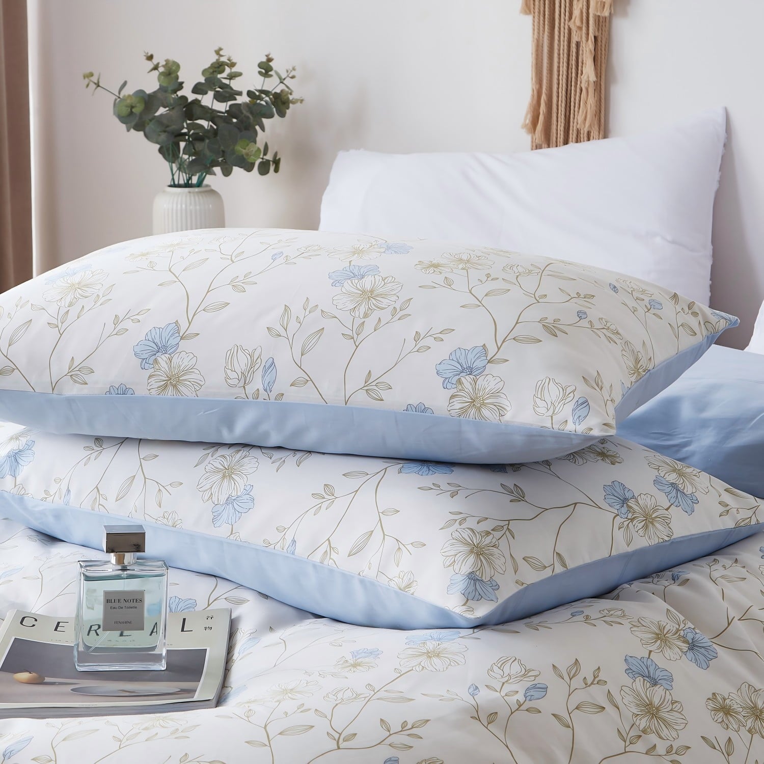 All-Season Cotton Comforter Sets Queen Size, 3 Pieces Botanical Blue Floral Reversible Bedding Sets for Adults All Season - Hypoallergenic Ultra-Fluffy Quilt for Winter Detail