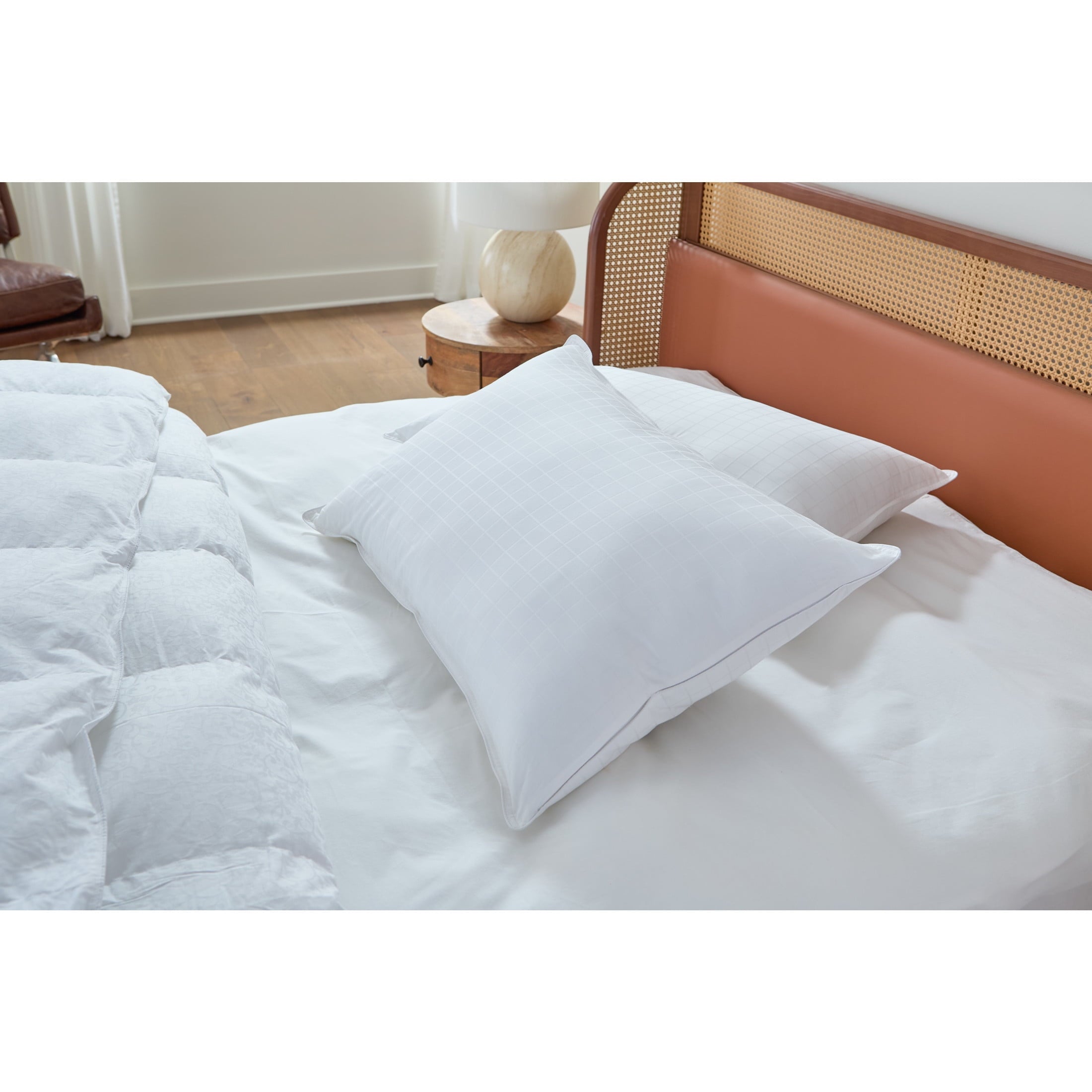 Hotel Collection Bed Pillows, 2-pack, Jumbo - Decorative Throw Pillow Cushion for Sofa & Bed Detail