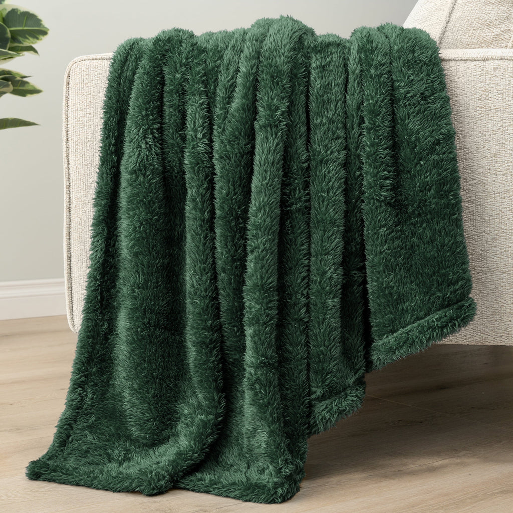 Cozy Fleece Sherpa Throw Blanket For Couch Sofa, Emerald Green Fluffy Warm Plush Blanket for Bed, Cozy Super Soft Lightweight Thr... - Lightweight Plush Warm Blanket for All Seasons Detail