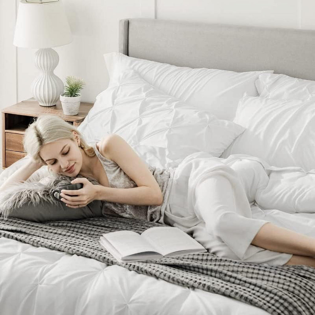 All-Season White Queen Comforter Set- 7 Pieces Pintuck Bedding Set with Comforters, Sheets, Pillowcases & Shams - Hypoallergenic Ultra-Fluffy Quilt for Winter Detail