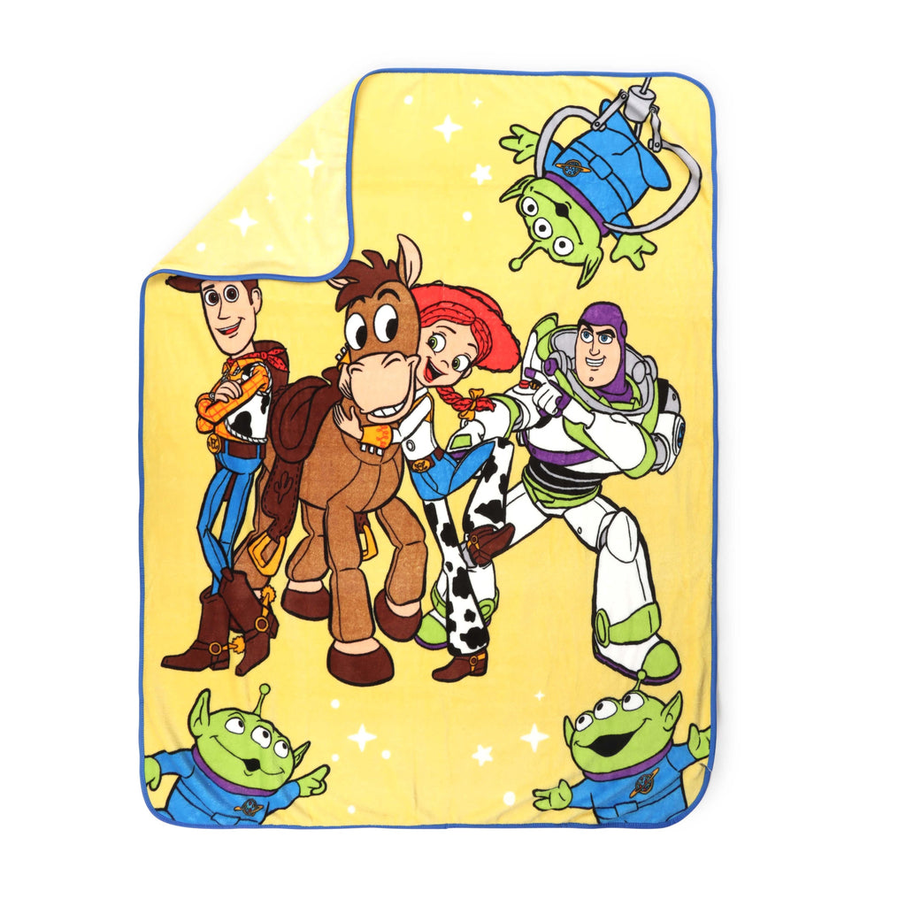 Super Soft Flannel Space Kids Throw Blanket, Soft Coral Fleece, Yellow, 46" x 60" - Cozy Fleece Throw Blanket for Couch & Bed Detail
