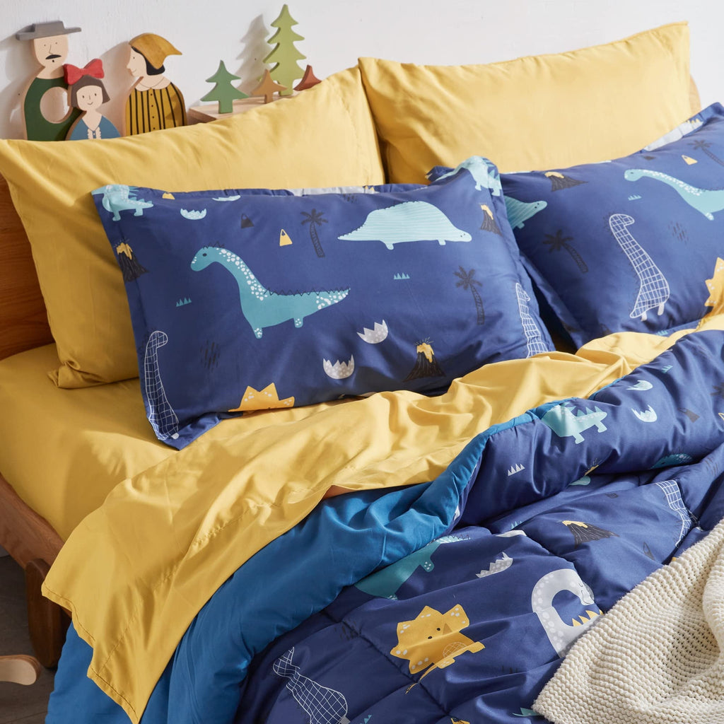 Fluffy Down Alternative Kids Bedding Comforter Set Twin/Twin Xl Size - Super Soft & Cute Printed 2-Piece Comforter Set All Seasons for Boys, ... - All-Season Down Alternative Comforter Insert Detail