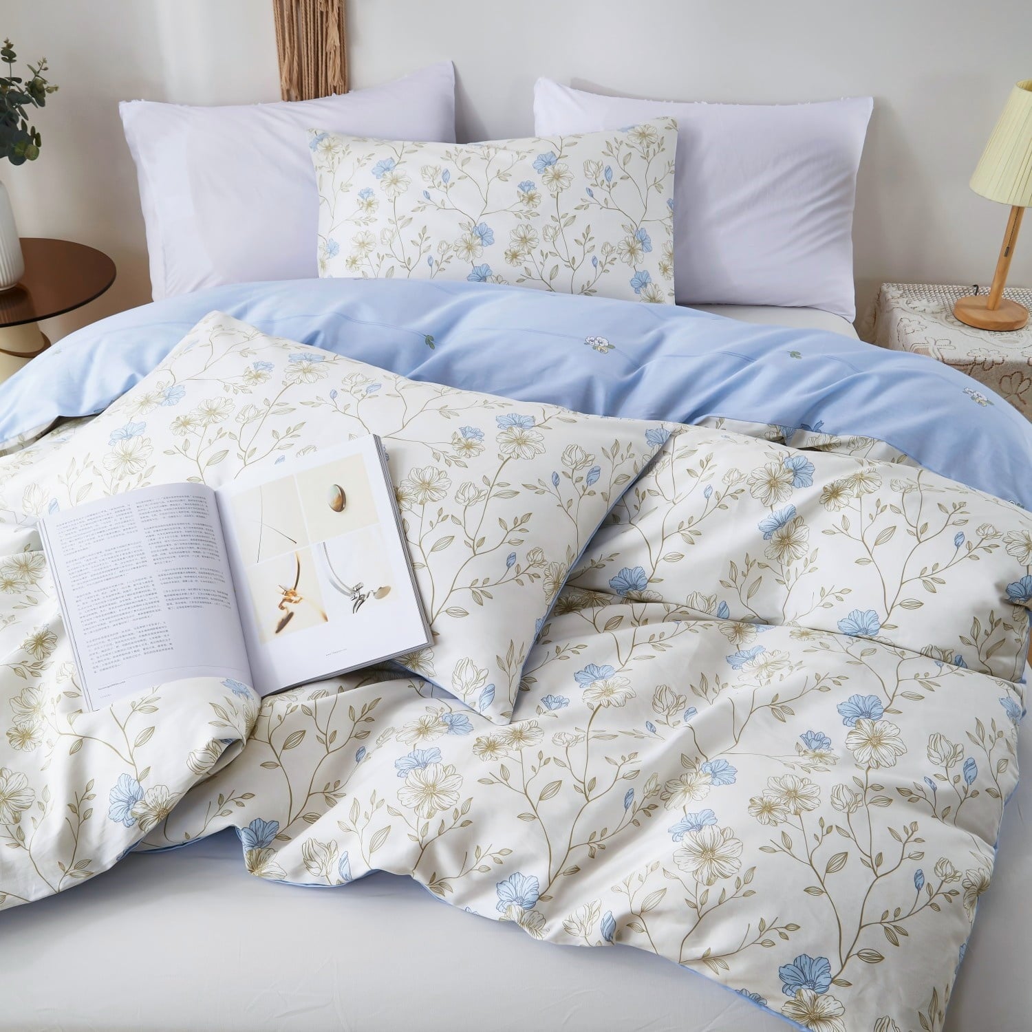 All-Season Cotton Comforter Sets Queen Size, 3 Pieces Botanical Blue Floral Reversible Bedding Sets for Adults All Season - Hypoallergenic Ultra-Fluffy Quilt for Winter Detail