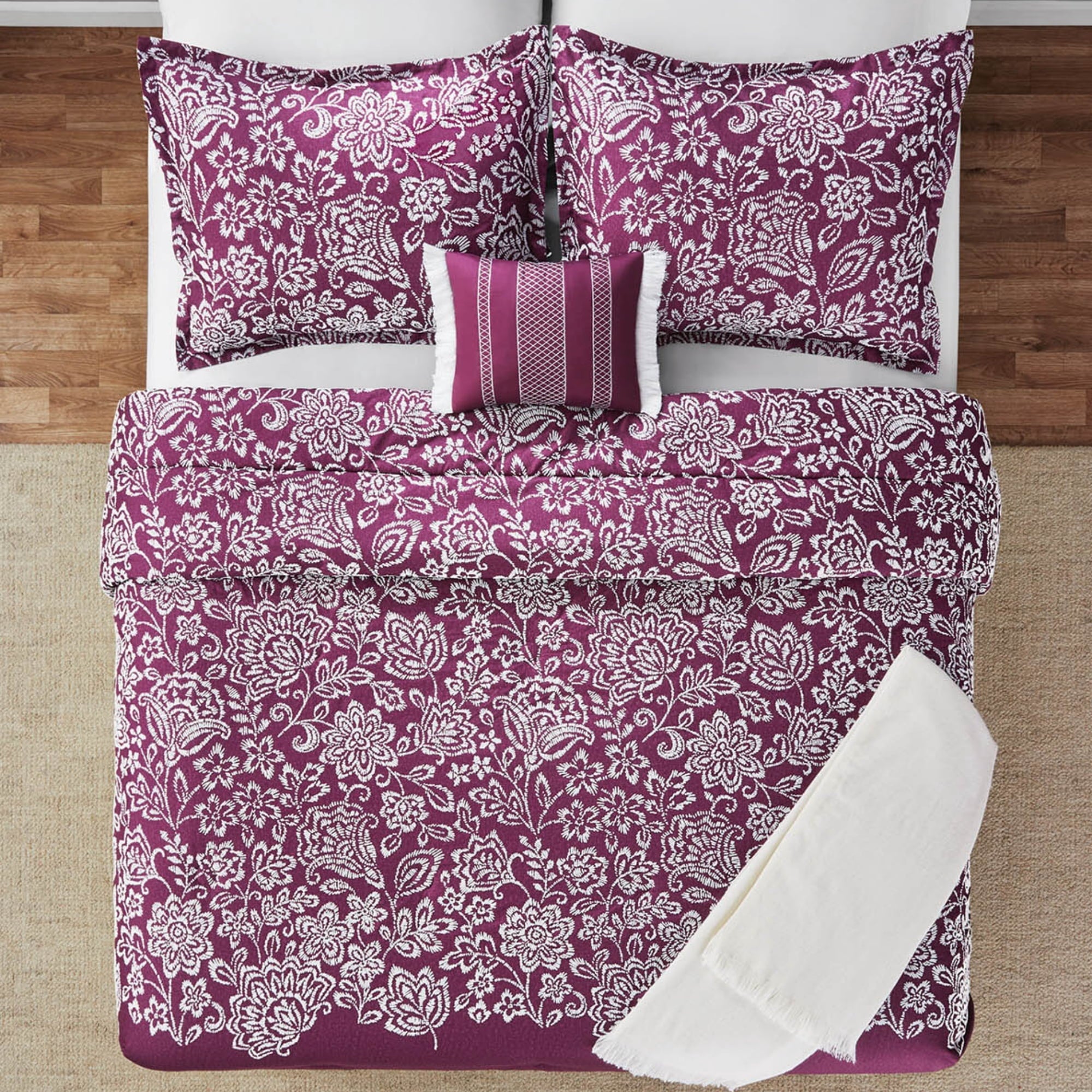 Hypoallergenic Cloud 5-Piece Jacquard Comforter Set with Decor Pillow and Throw Purple Flocking Embroidery Bedding Set, Full/Queen - Luxurious Quilted Duvet Cover Set Detail