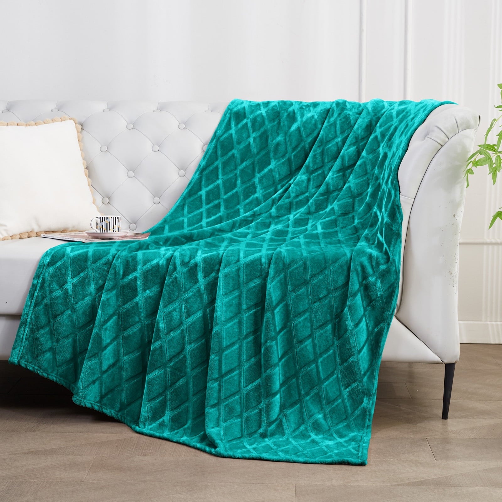 Decorative Knitted Large Soft Throw Blanket for Couch, 50x70 Inches Diamond Geometry Pattern Velvet Fleece Blanket, Cozy, Warm and Light... - Lightweight Plush Warm Blanket for All Seasons Detail