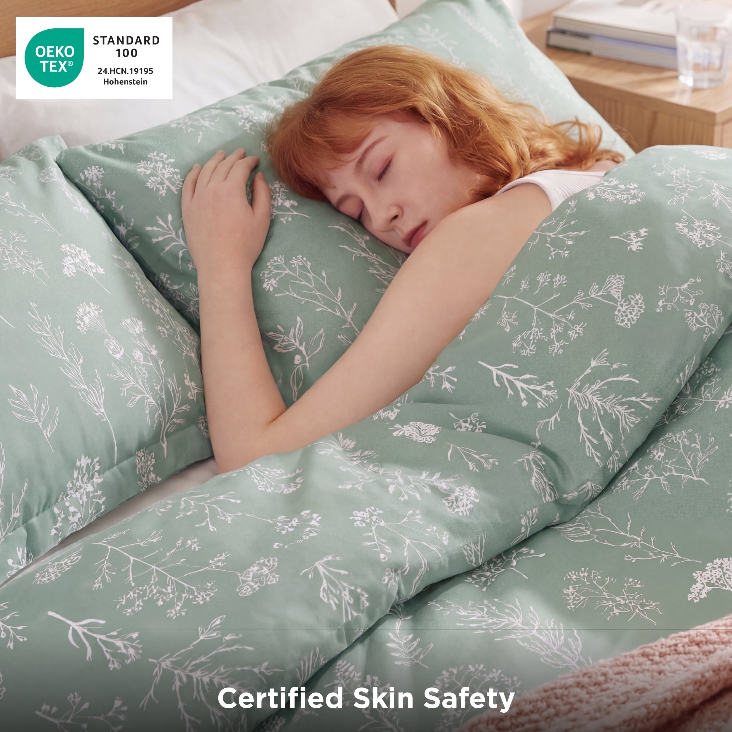 All-Season 3 Pieces Sage Green Queen Size Comforter Sets, Cute Flowers Botanical Lightweight Soft Bedding Set with 2 Pillow Shams - Cloud-Like Soft Lightweight Bed Comforter Detail