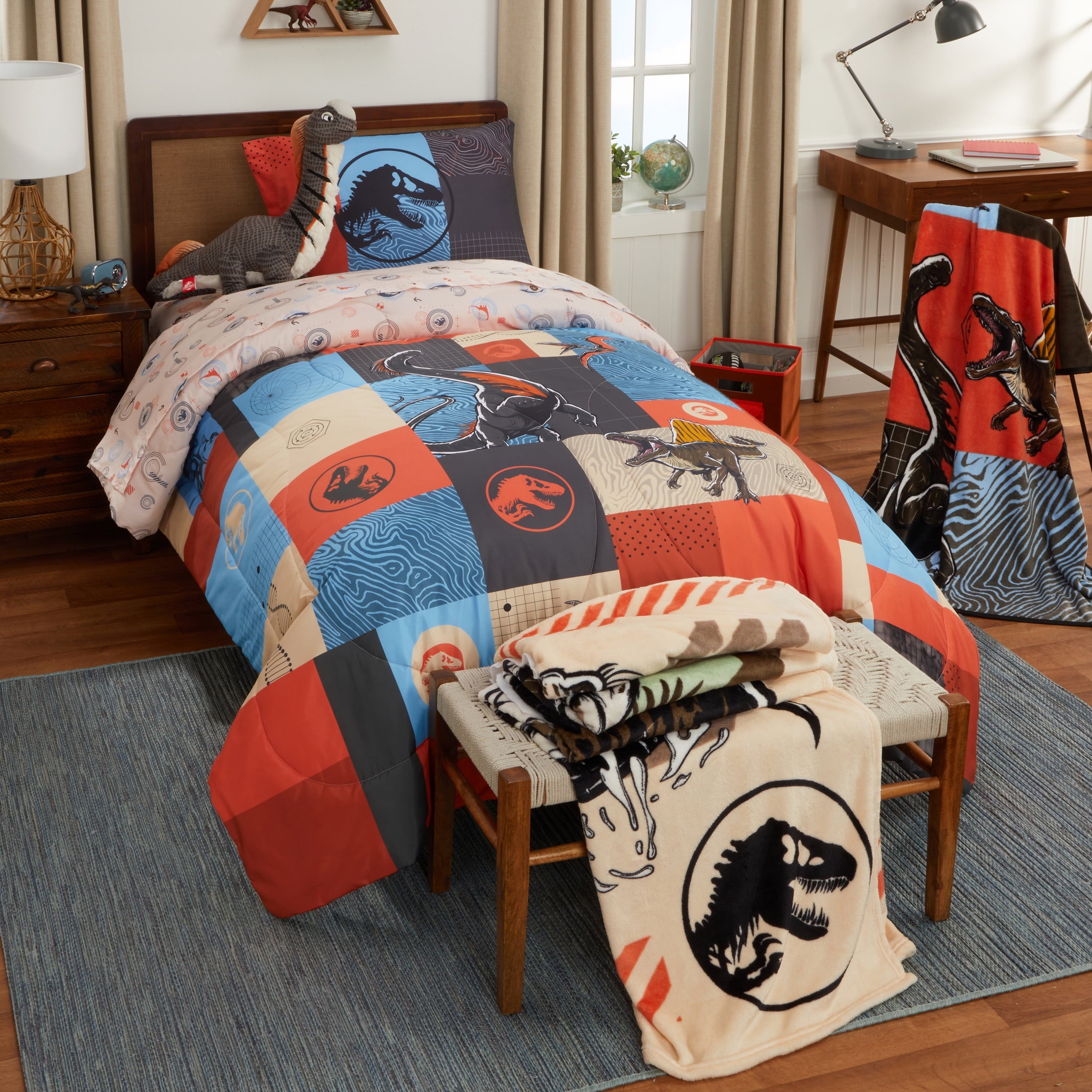 Luxurious Quilted Kids 2 Piece Blue Orange Reversible Dinosaur Comforter and Pillowcase set, Twin/full - All-Season Down Alternative Comforter Insert Detail