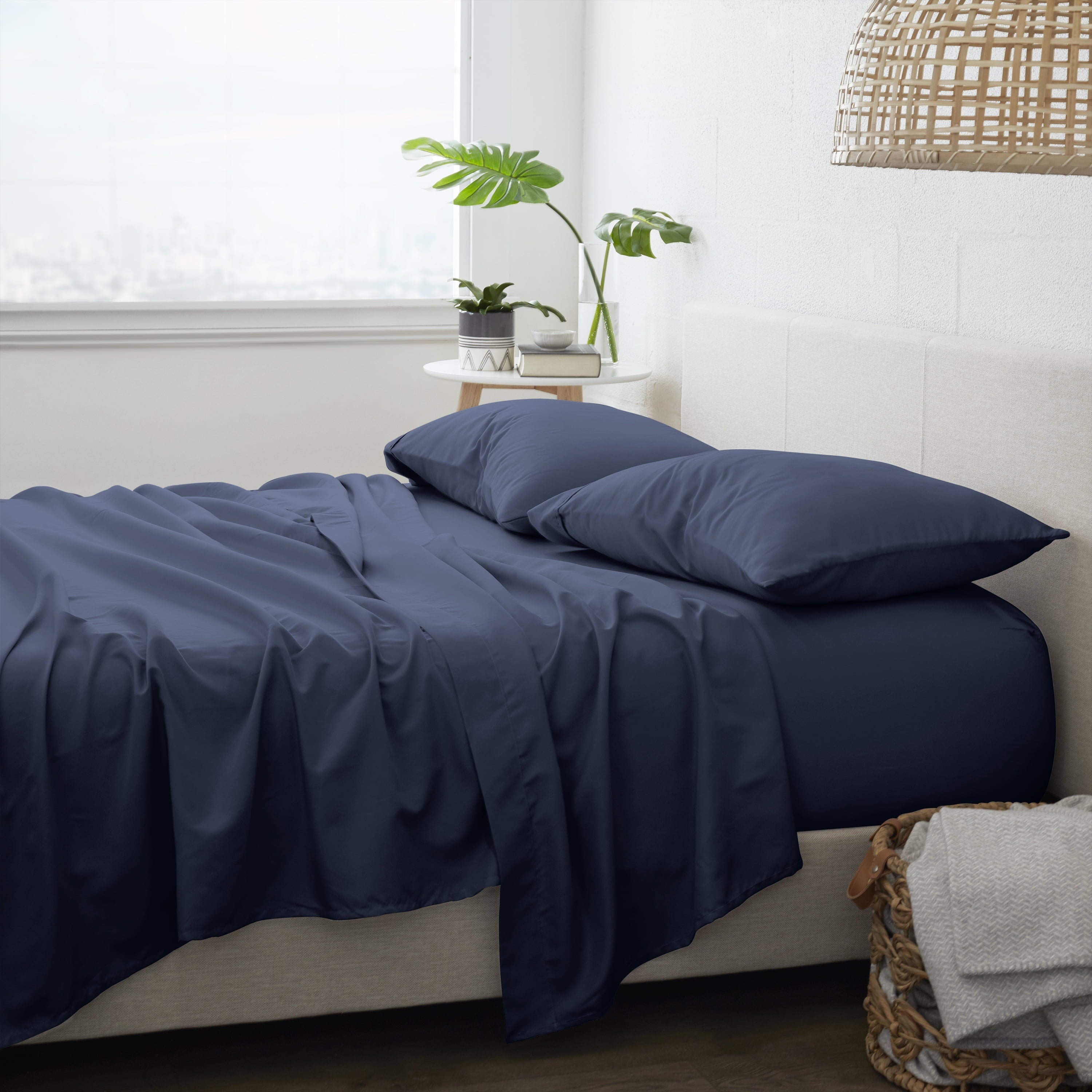 Premium Egyptian Cotton 4 Piece Solid Microfiber Bed Sheet Set, Navy, Queen - Breathable Egyptian Cotton Flat & Fitted Sheets Detail