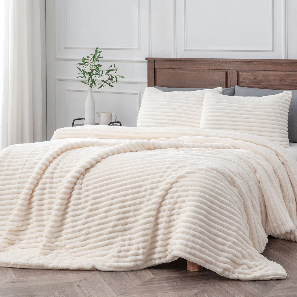 Luxurious Quilted Fleece Queen Comforter Set -Super Soft & Warm Fluffy White Bedding, Luxury Fuzzy Heavy Bed Set for Winter with 2 Pill... - All-Season Down Alternative Comforter Insert - Default Title
