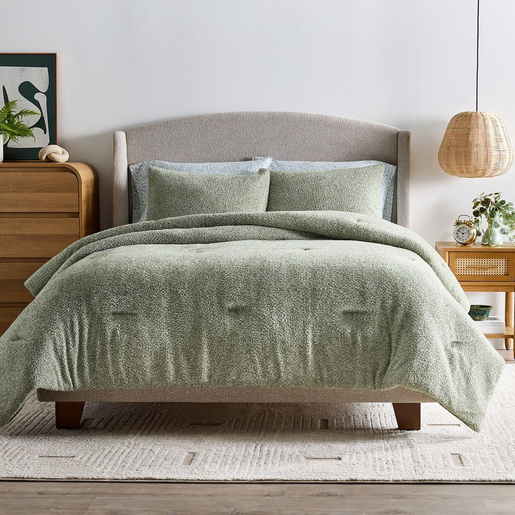 Heavyweight Warmth King, Comforter Set with Shams - Soft and Cozy, Green - All-Season Down Alternative Comforter Insert - Default Title