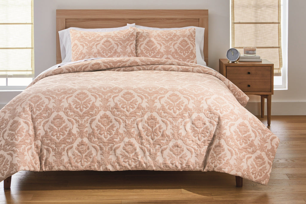 Luxurious Quilted Woven Damask 2-Piece Comforter Set, Blush, Full Queen, All Ages - All-Season Down Alternative Comforter Insert - Default Title