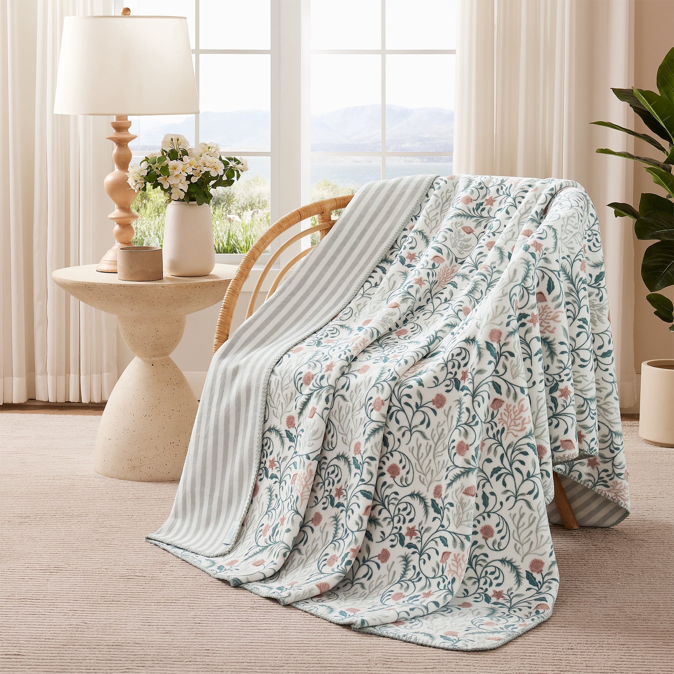 Decorative Knitted Throw Blanket, Reversible Plush Fleece Blanket for Couch, Green Seaberry Print, 50" x 72" - Lightweight Plush Warm Blanket for All Seasons - Default Title