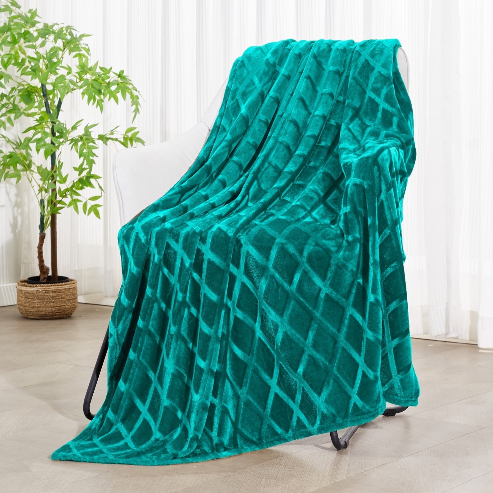 Decorative Knitted Large Soft Throw Blanket for Couch, 50x70 Inches Diamond Geometry Pattern Velvet Fleece Blanket, Cozy, Warm and Light... - Lightweight Plush Warm Blanket for All Seasons - Default Title