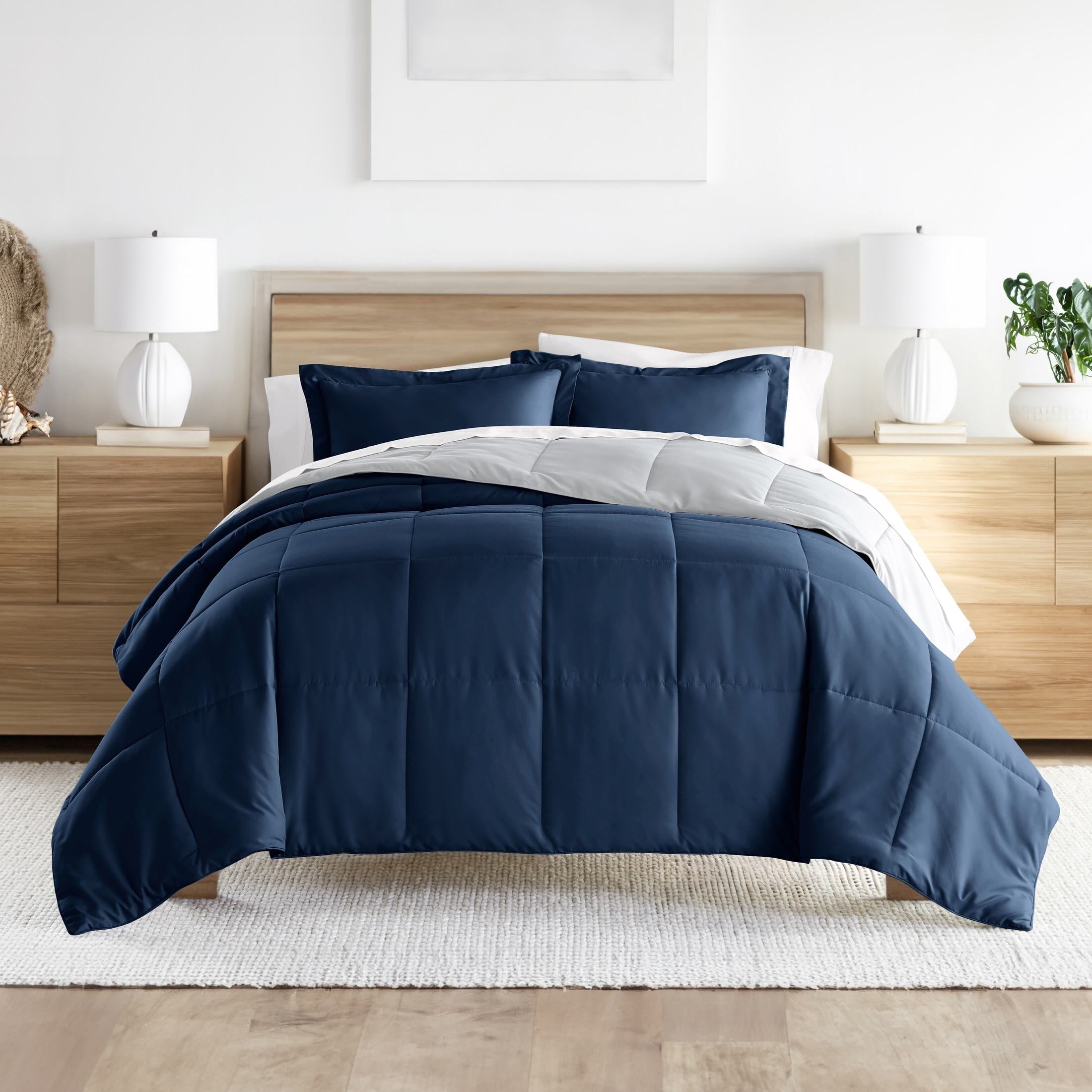 Luxurious Quilted 2-Piece Navy & Gray Reversible Down Alternative Comforter Set, Twin/Twin XL - Hypoallergenic Ultra-Fluffy Quilt for Winter - Default Title