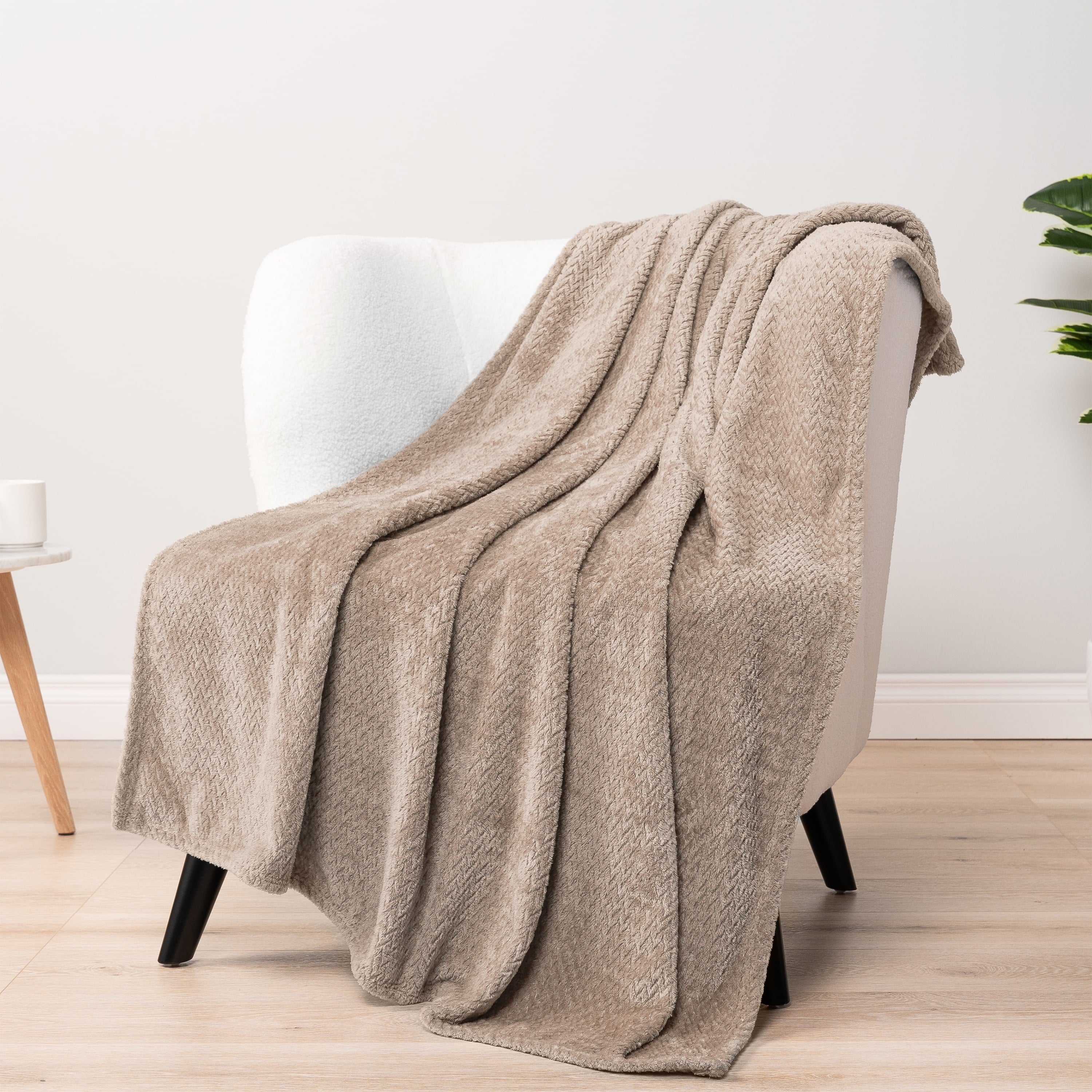 Super Soft Flannel Soft Fleece Taupe Tan Throw Blanket for Couch, Lightweight Plush Warm Blankets for Bed, Fuzzy Cozy Flannel Blanket Th... - Super Soft Reversible Sherpa Flannel Blanket - Default Title