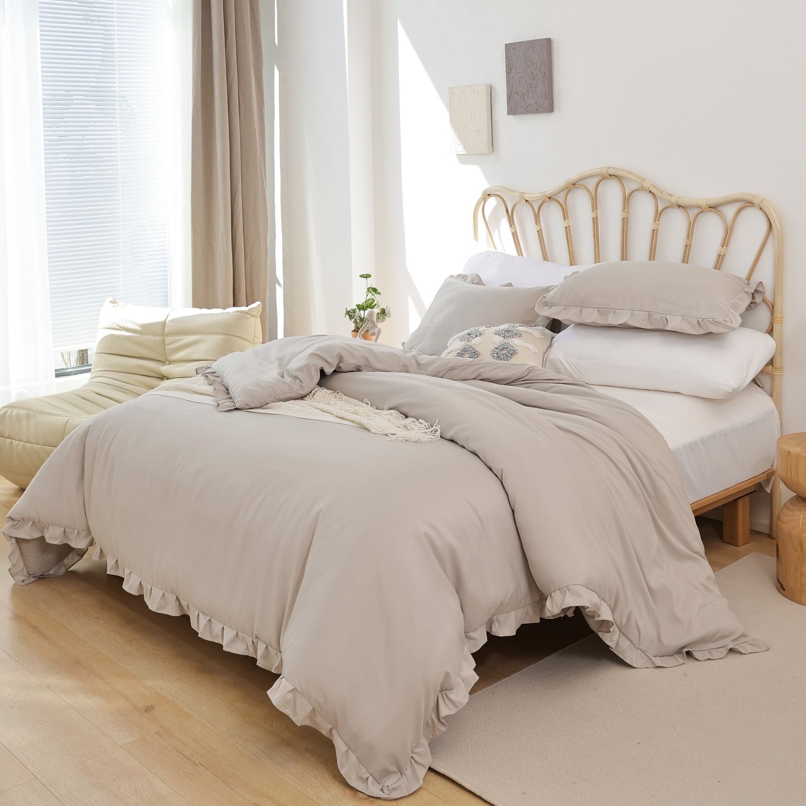 All-Season Queen Comforter Set For Adult, 3 Piece Ruffle Oatmeal Comforter Sets All Season - Hypoallergenic Ultra-Fluffy Quilt for Winter - Default Title